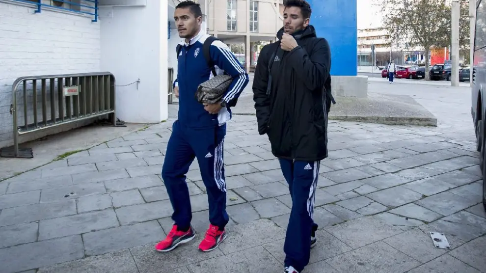Marcelo Silva y Cabrera, juntos en la puerta de los vestuarios de La Romareda, antes de un partido de hace varias semanas.