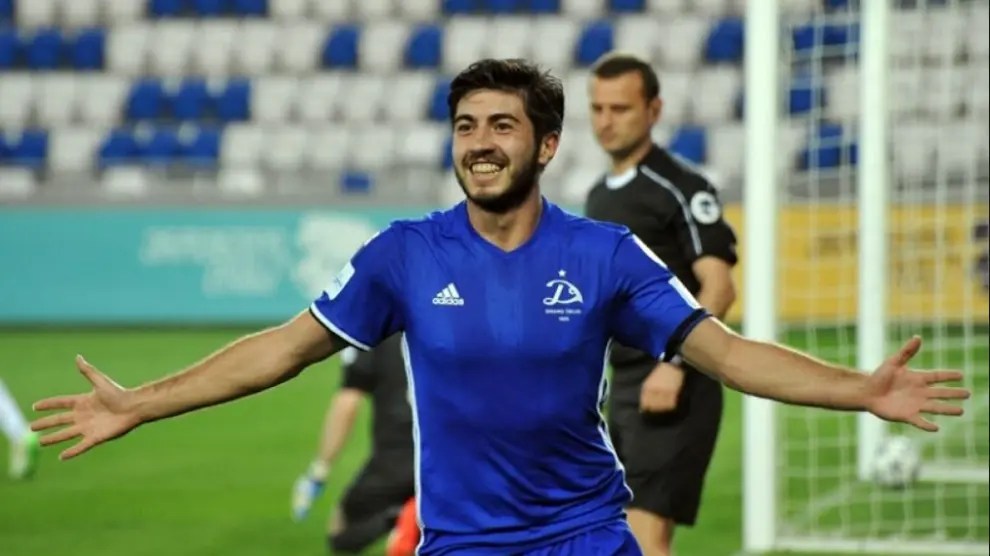 Papunashvili celebra un gol con su anterior equipo, el Dinamo Tbilisi de Georgia.