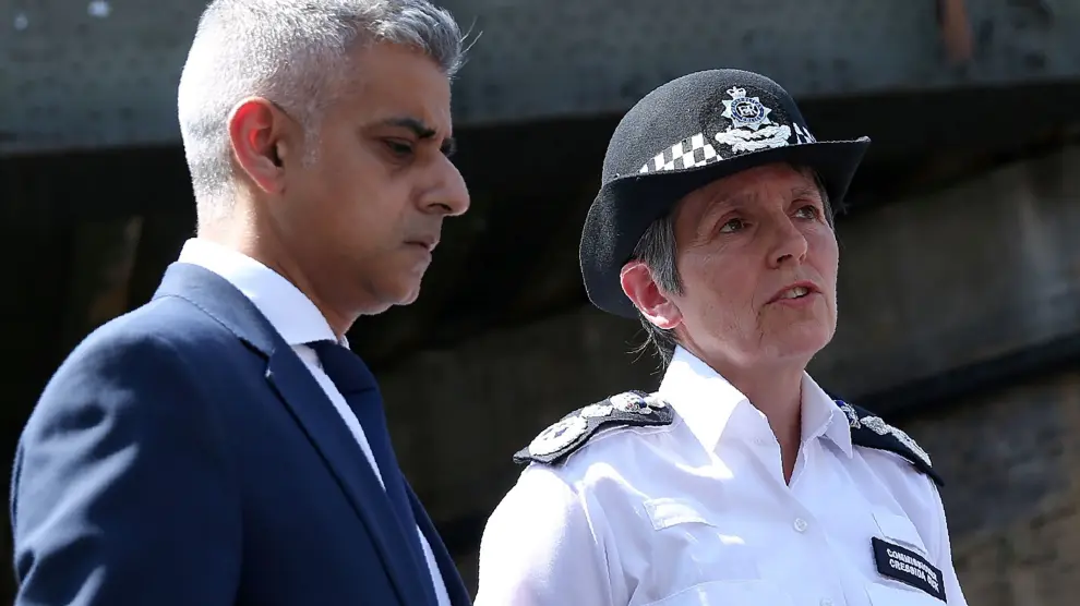 El alcalde de Londres junto a la comisaria jefa de Scotland Yard.