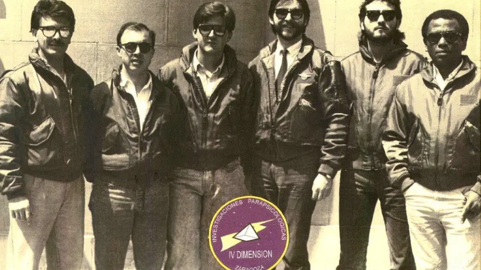 El equipo de IV Dimensión en 1986.