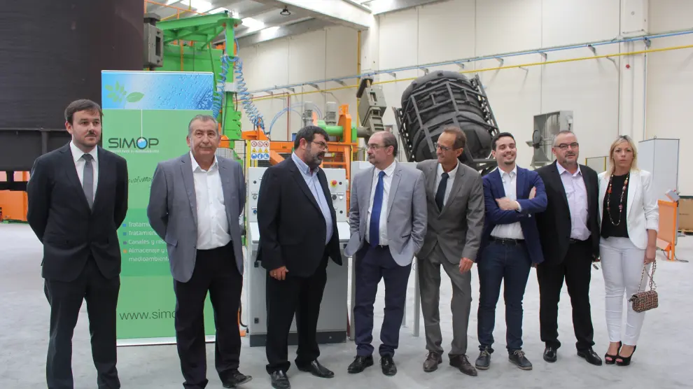 Javier Lambán ha inaugurado este miércoles las nuevas instalaciones de la empresa Simop en Bujaraloz.
