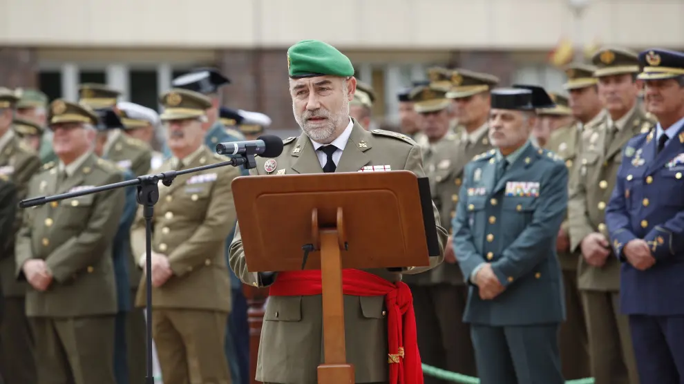 Óscar Lamsfus Galguera, de 54 años, tomó posesión ayer como jefe de la Brigada Logística.