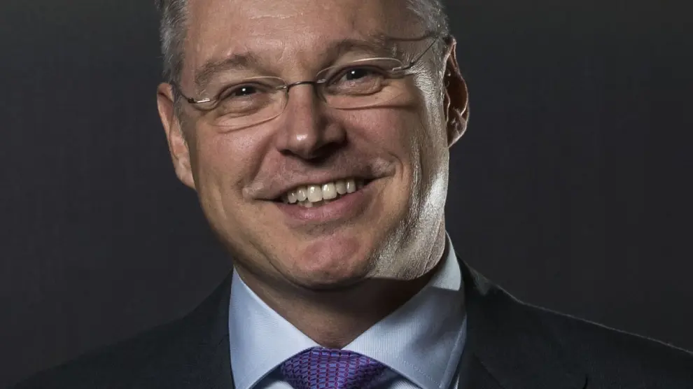 Jonathan Akeroyd, nuevo director general comercial de Opel España.