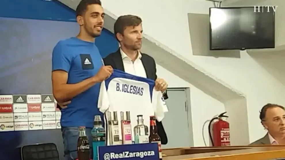 Borja Iglesias: "Zaragoza es el lugar ideal para ser profesional del fútbol"