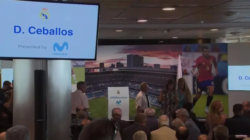 Dani Ceballos presentado con el Real Madrid