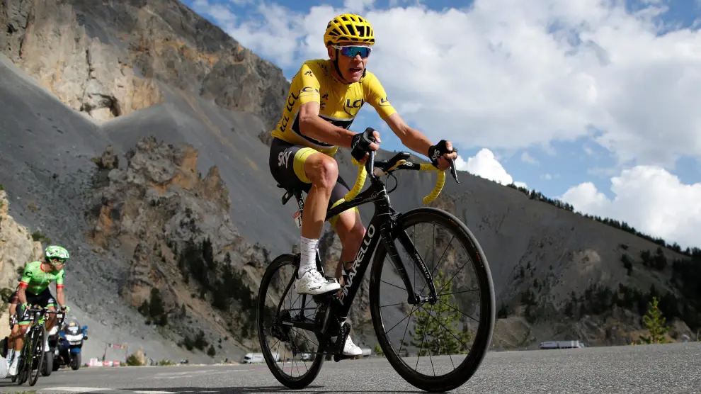 Chris Froome (Sky) mantiene el maillot amarillo.