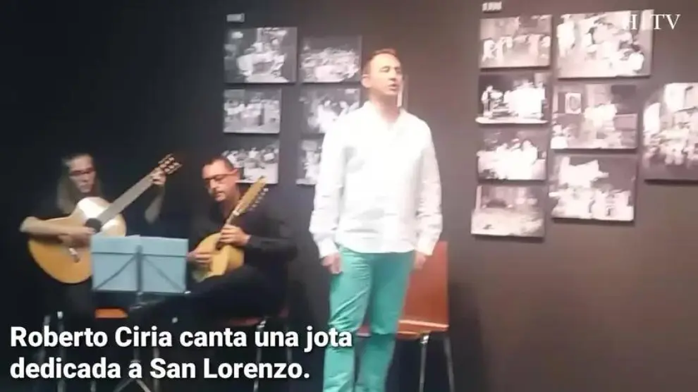 Roberto Ciria canta una jota dedicada a San Lorenzo