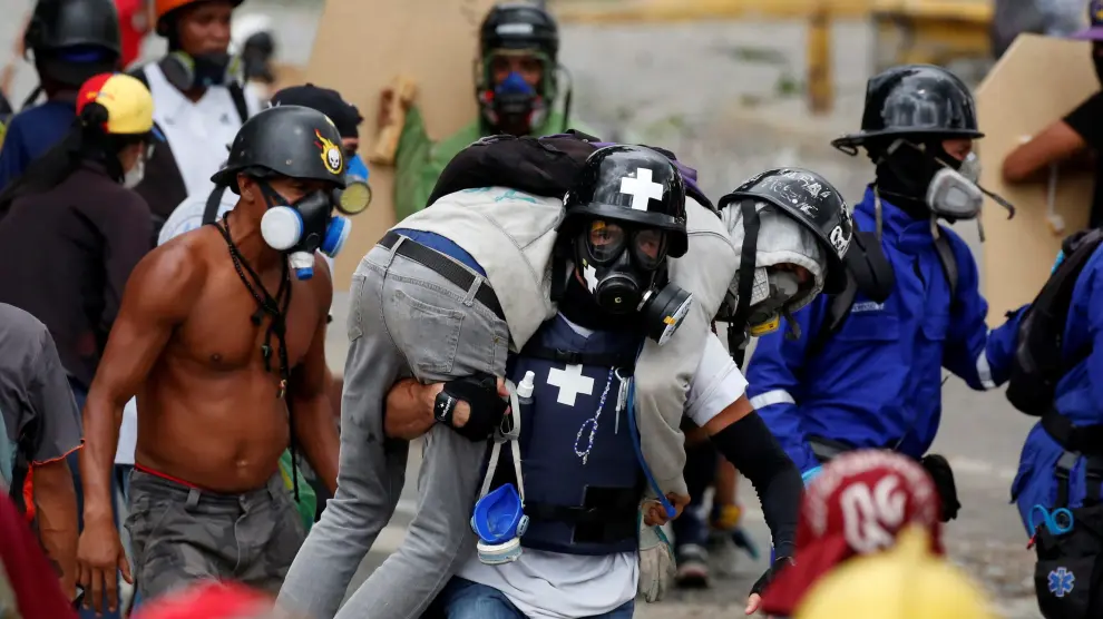 Los venezolanos han salido de nuevo este sábado a las calles de Caracas.