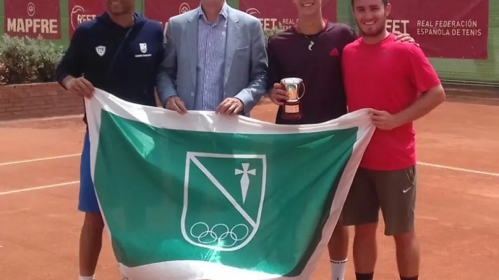 Alberto Colás, del Stadium Casablanca, se ha proclamado campeón de España júnior de tenis este sábado.