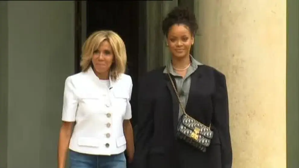 Rihanna visita el Palacio del Elíseo
