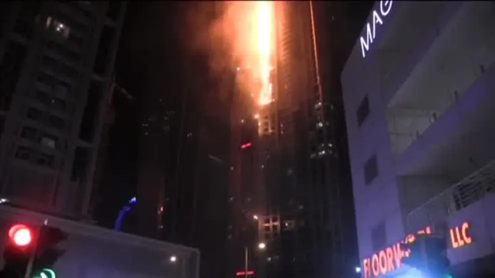 La torre Antorcha de Dubai se incendia por segunda vez