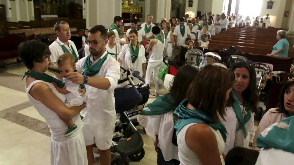 Cerca de 500 niños pasaron ayer por la basílica de San Lorenzo.