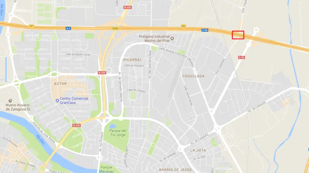La colisión se produjo en la salida de la Ronda Norte de la capital aragonesa hacia la carretera Cogullada.