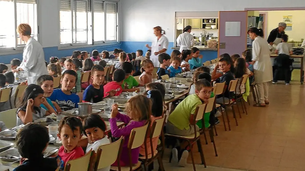 El colegio Asunción Pañart de Aínsa estrenó ayer la ampliación del comedor.