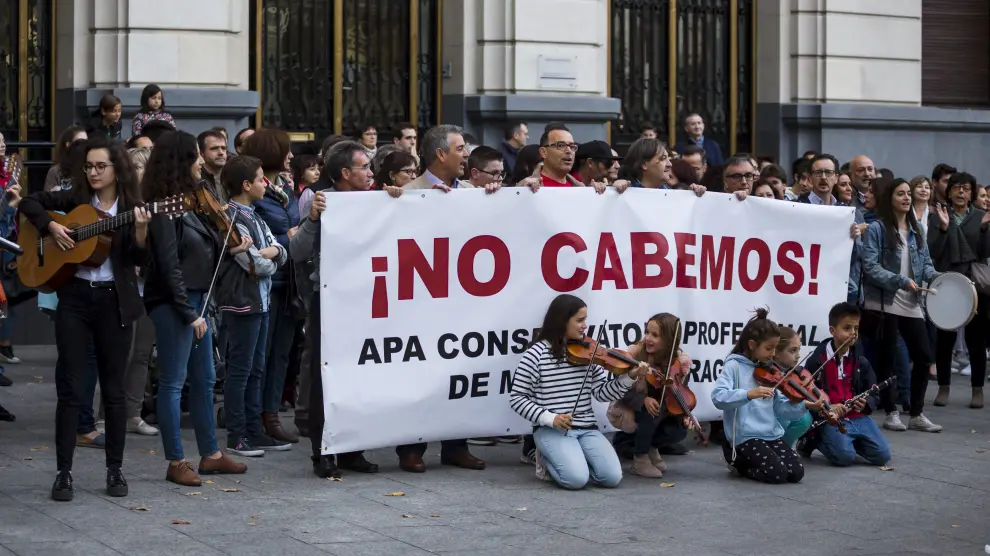 Imagen de archivo de una protesta para reclamar un nuevo conservatorio de música en Zaragoza.