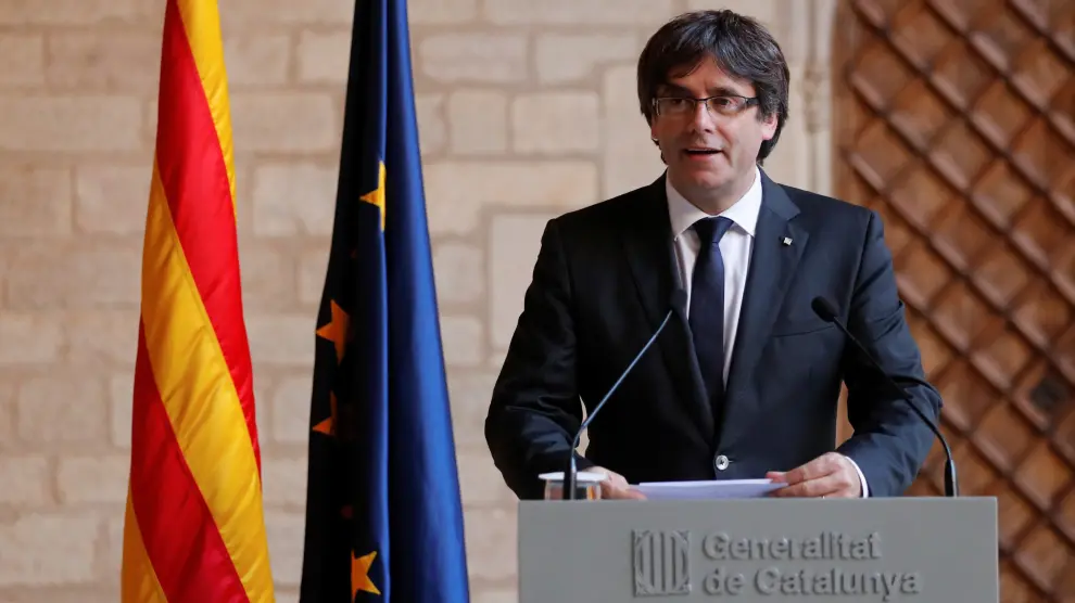 Puigdemont descarta elecciones y deja la decisión en manos del Parlament