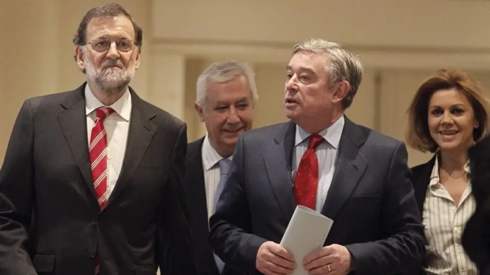 José Manuel Barreiro junto a Mariano Rajoy y Dolores de Cospedal.