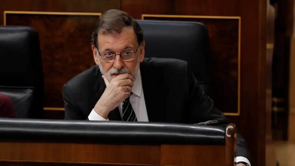 El presidente Rajoy dudrante la sesión de control