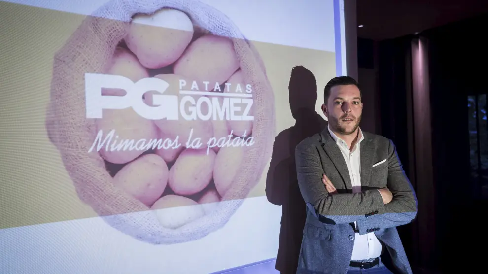 Eduardo Gómez, propietario de Patatas Gómez, en la presentación de las novedades de la empresa aragonesa
