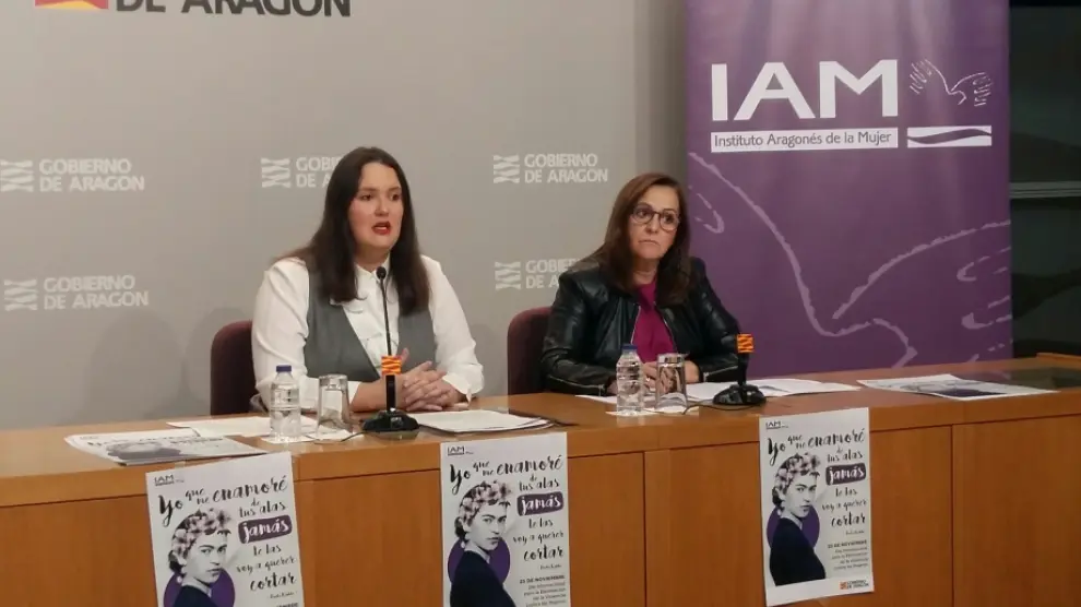 Natalia Salvo, directora del IAM, y Carmen Sánchez, presidenta de la FAMCP, este miércoles.