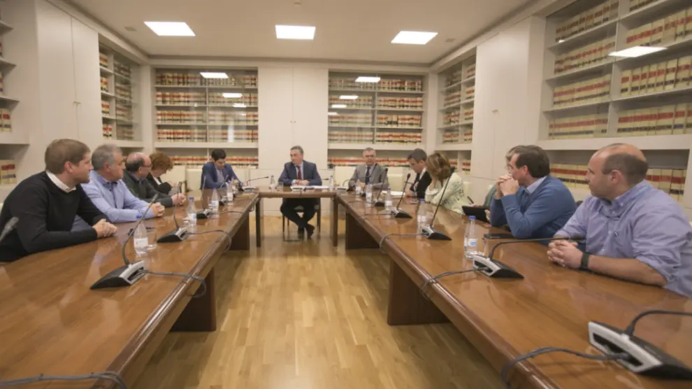 Reunión de la delegación ribagorzana con representantes de Fomento en Madrid