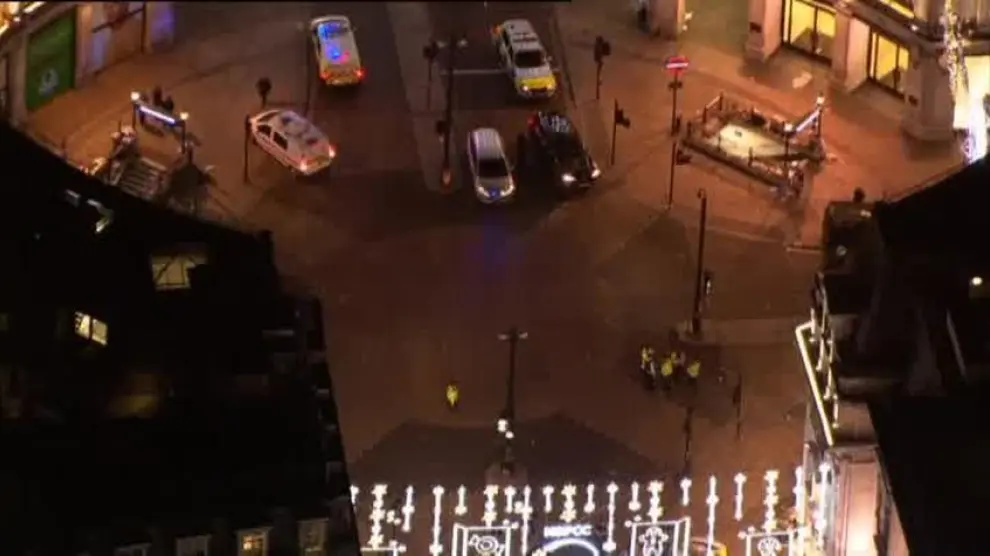 La Policía de Londres cierra la estación de Oxford Circus tras un aviso por disparos