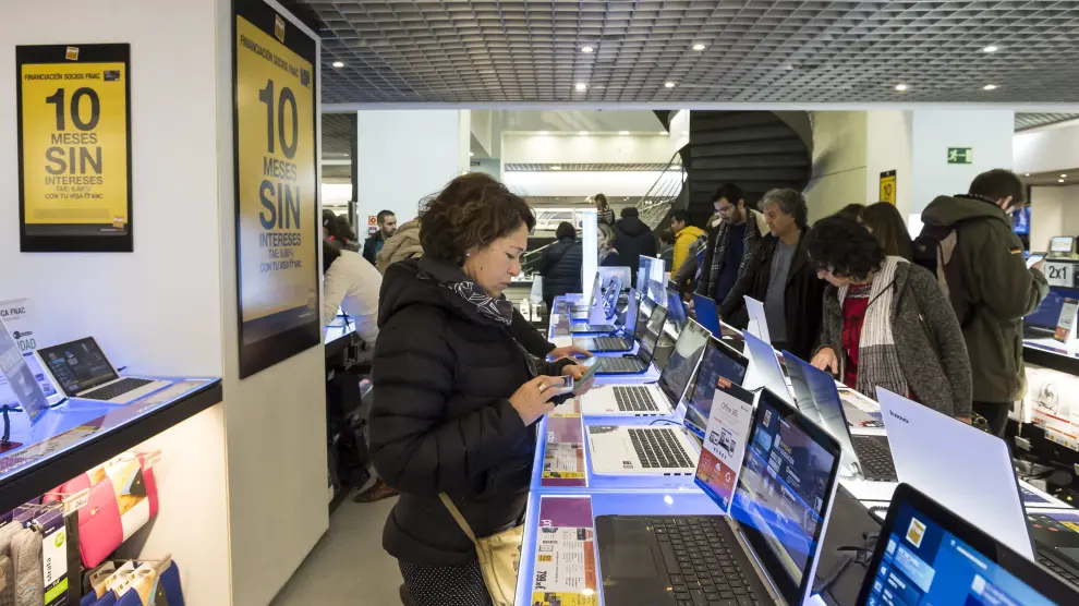 Las ventas de artículos electrónicos son las que más han destacado en Huesca.