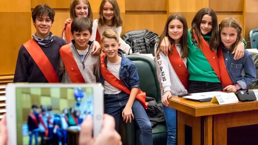 Pleno infantil en el Ayuntamiento de Zaragoza