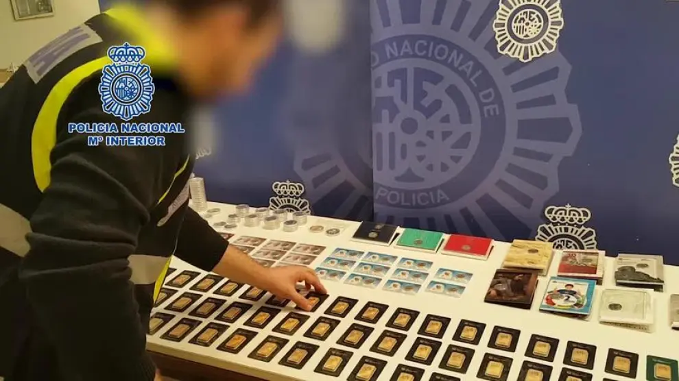 La Policía Nacional detiene en Huesca a un estafador que vendía online falsos lingotes de oro
