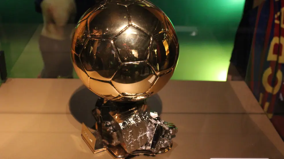 Ciencia y fútbol. Cuánto pesa y cuánto vale un balón de oro