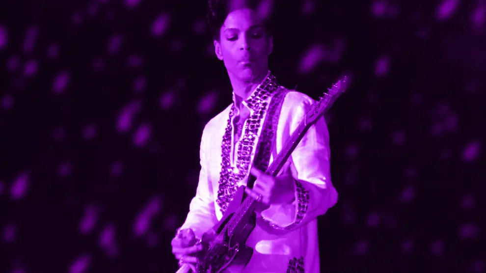 Prince, en versión 'Purple rain'