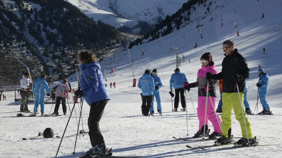 Las estaciones de esquí de Aragón  suman cerca de 400 kilómetros esquiables.