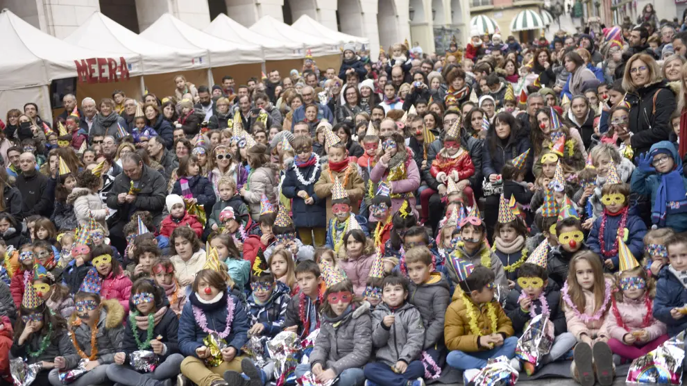 Los niños y sus familias han abarrotado los Porches de Galicia