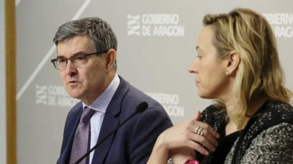 Vicente Guillén y Marta Gastón en la rueda de prensa posterior al Consejo de Ministros.