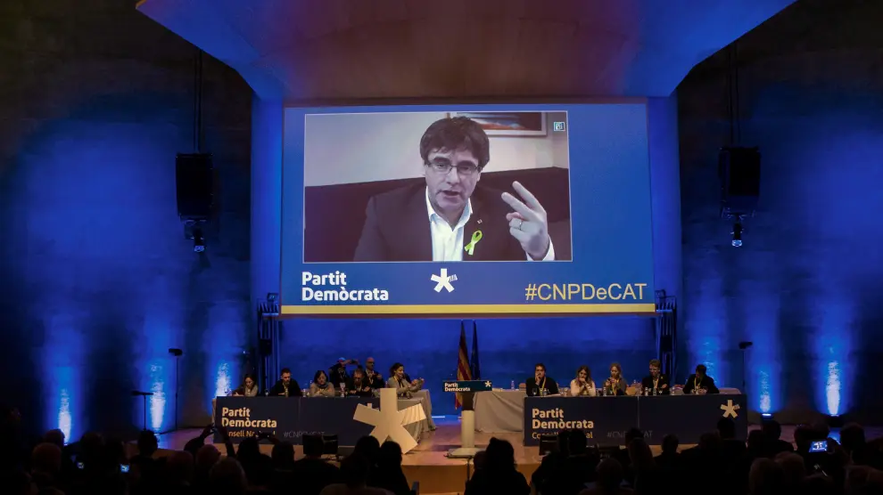 Puigdemont participa por videoconferencia.