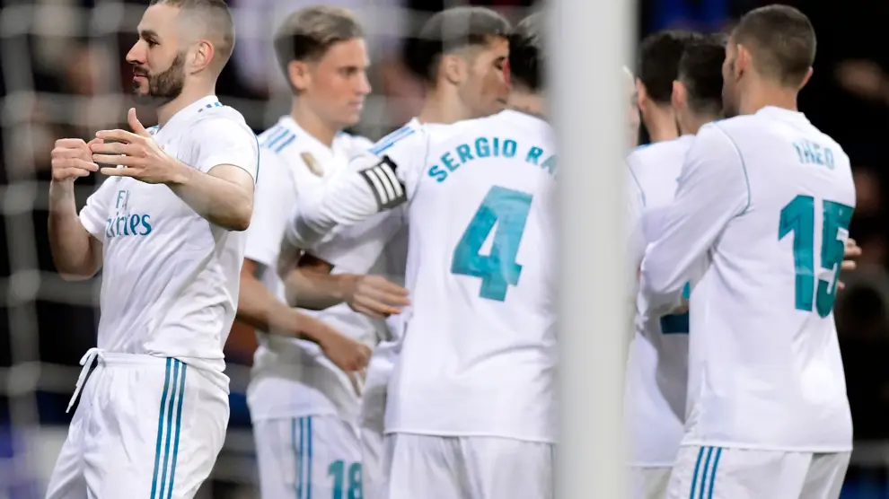 El delantero del Real Madrid Karim Benzema celebra el gol ante el Leganés
