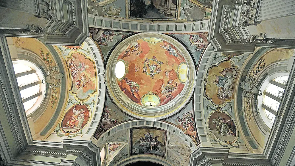 Interior de las pinturas murales de fray Manuel Bayeu en la Cartuja de Nuestra Señora de las Fuentes.