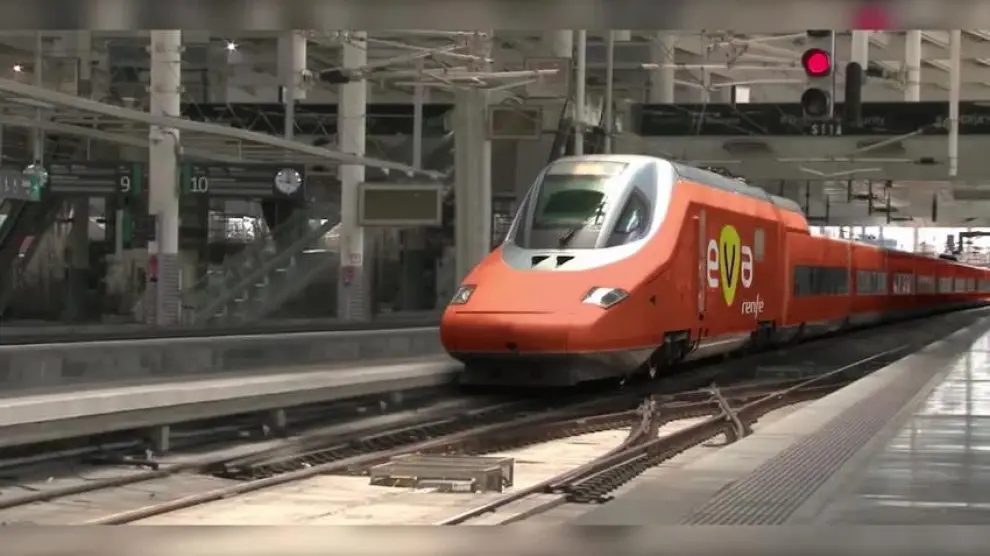 El nuevo tren de bajo coste, EVA, no pasará por Zaragoza mientras dure la experiencia piloto.