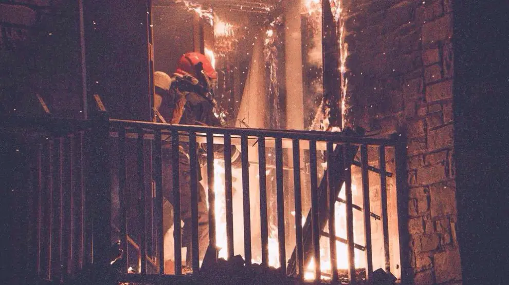 Incendio en un bloque de apartamentos de Benasque