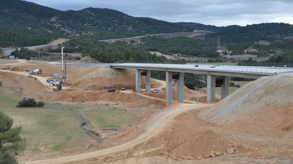 Imagen del viaducto de San Bernardo, en la N-232, actualmente en obras