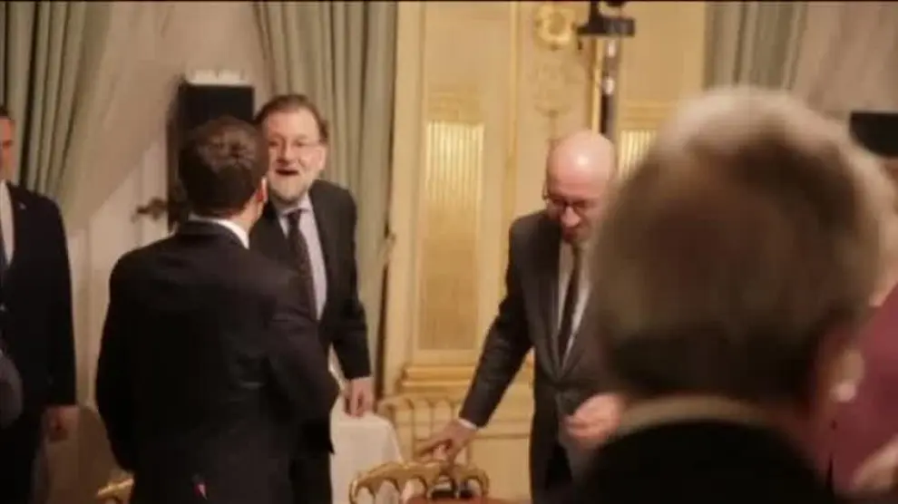 Rajoy asiste en Bruselas a una cena con doce líderes europeos