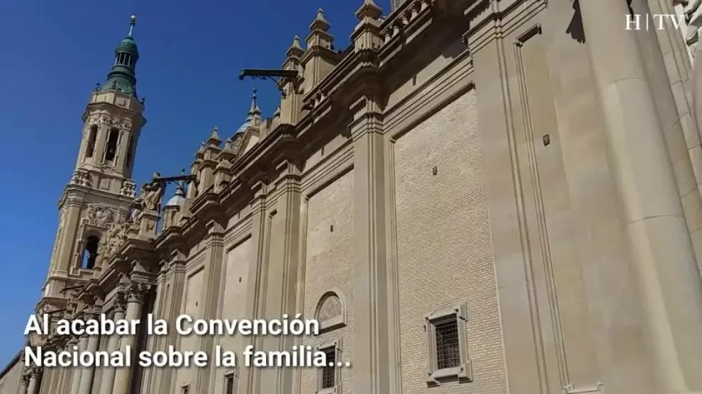 El presidente de Gobierno aprovecha para visitar la basilica del Pilar