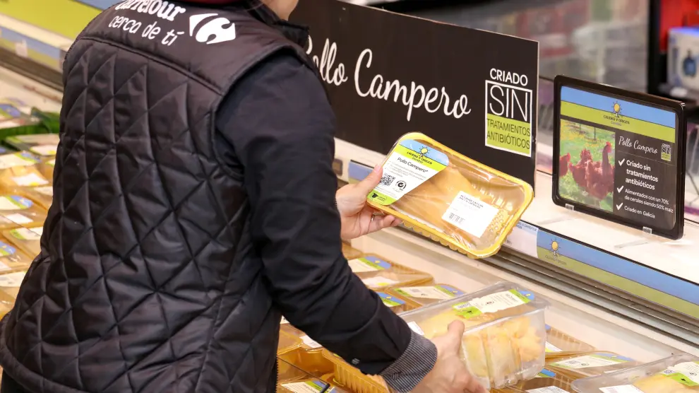 Carrefour vende el primer pollo campero criado sin tratamientos antibióticos.