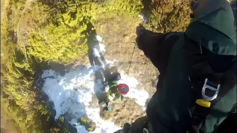 Rescate de un montañero enriscado en la Tuca de Mont