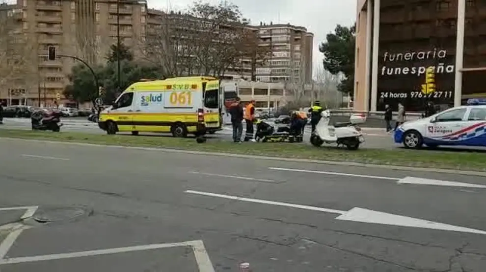 Una motorista herida tras un accidente en Camino Las Torres