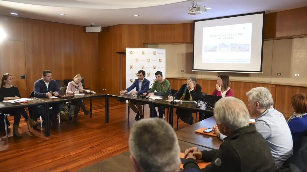 La DPH convocó ayer a los alcaldes de Bielsa, Fiscal y Sahún para presentarles los proyectos.