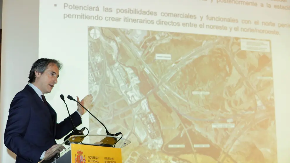 El ministro de Fomento, Íñigo de la Serna, durante la presentación del proyecto de ampliación de Atocha.