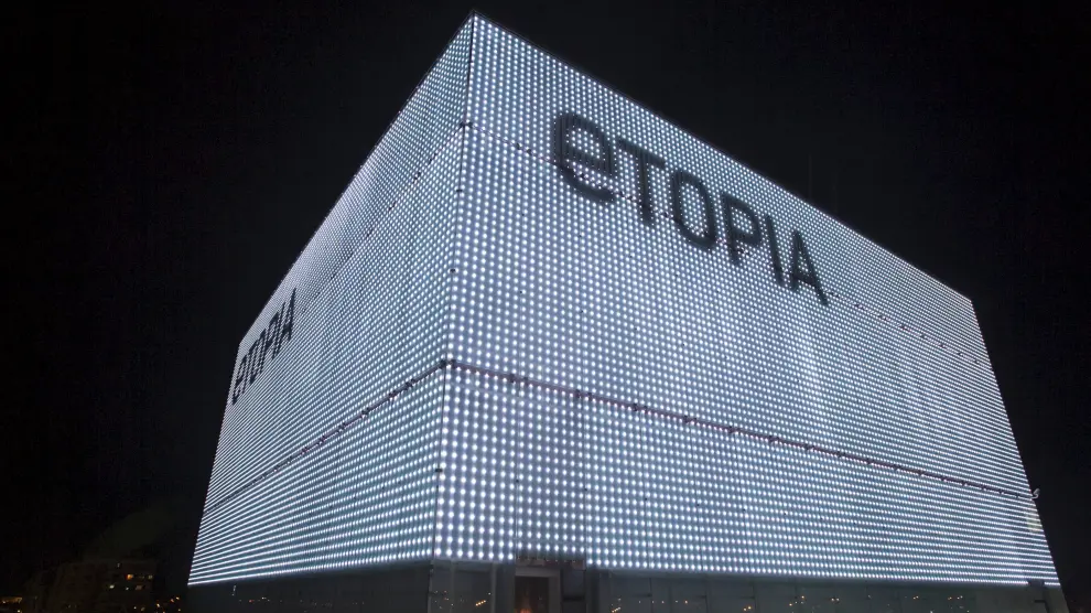 Fachada digital de Etopia