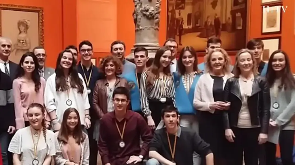 Diplomas y medallas para los mejores alumnos de Física en Aragón