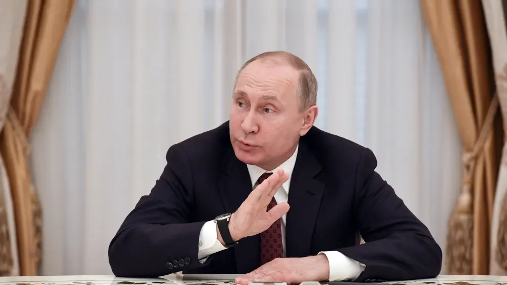 Putin reducirá gasto militar y apuesta por diálogo constructivo con el mundo